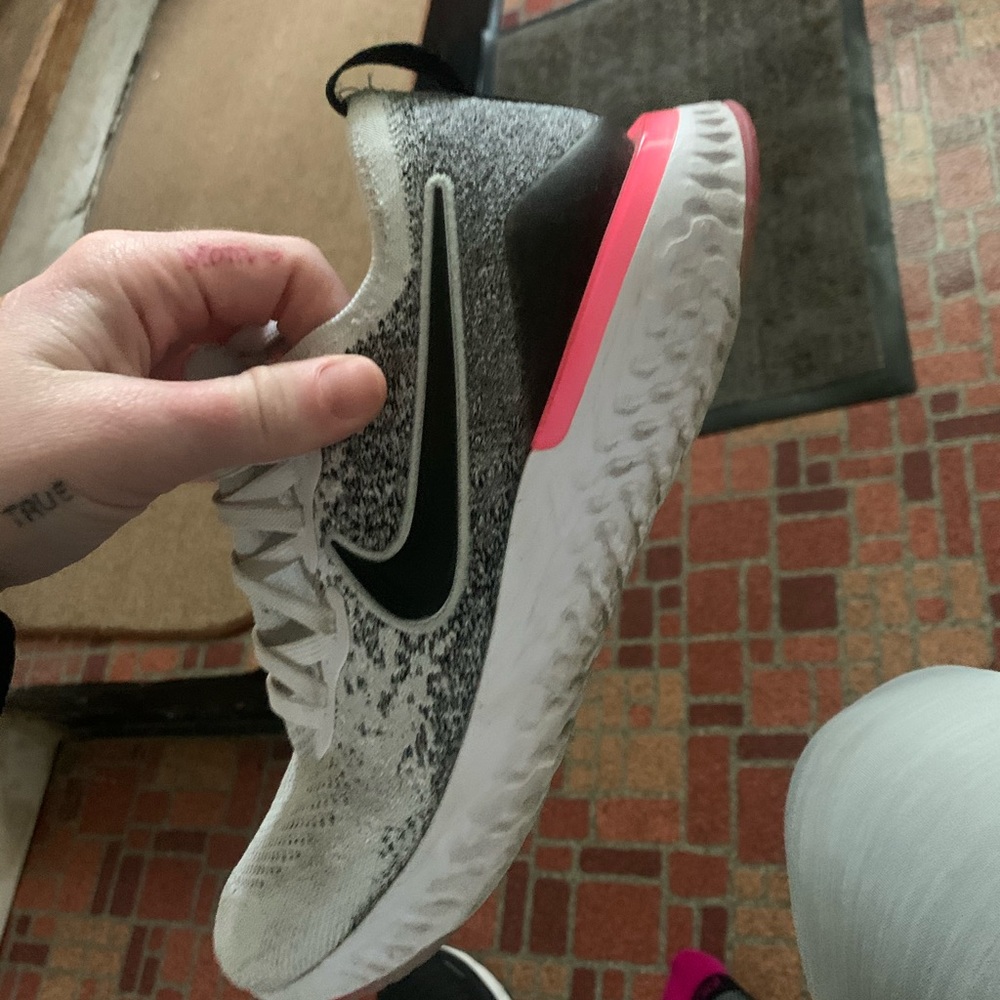 Nike epic react sneakers